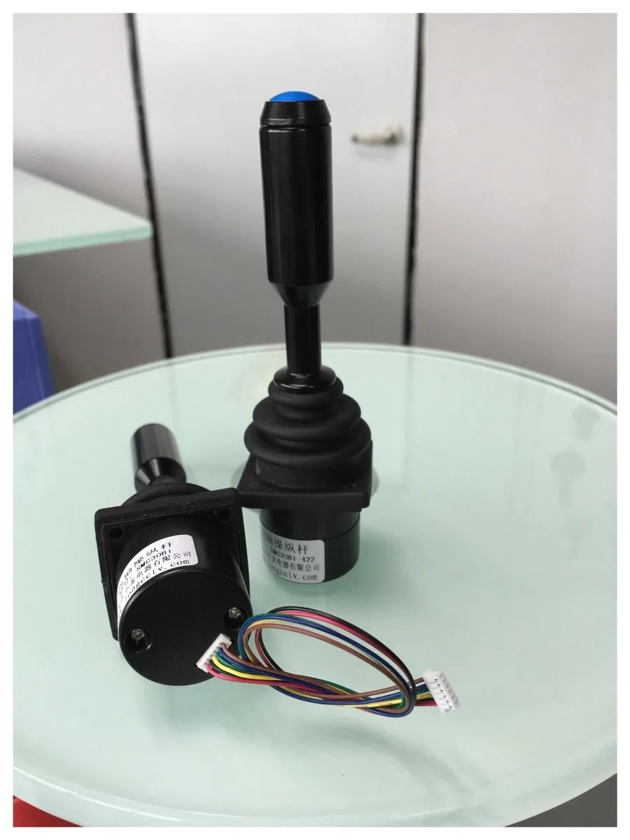 MNMIOIO SMC30C Hochpräziser Hall-Sensor-Joystick, 2-Achsen-Joystick-Controller mit 1 Taste(DC5V output RS232 blue button)
