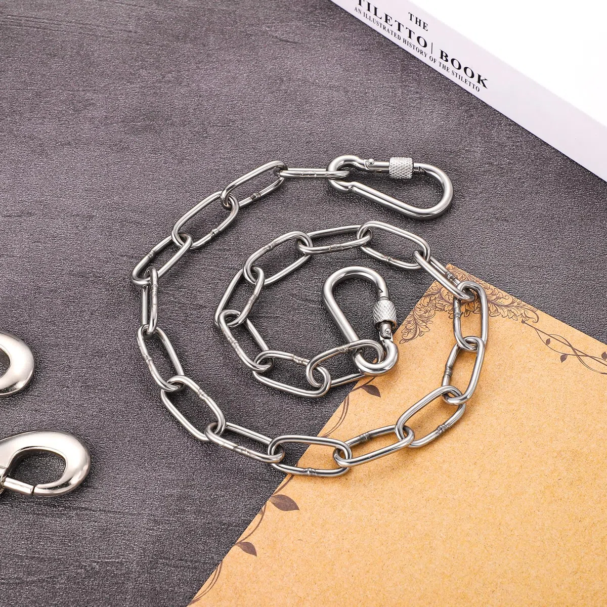 lasuroa Tor Kettenschloss für Außenzäune, 50cm Tor Edelstahlkettenschloss mit Metallschnallen Gate Chain Lock für Tierkäfige Hunde Pferde Ziegen Kühe Gehegebedarf