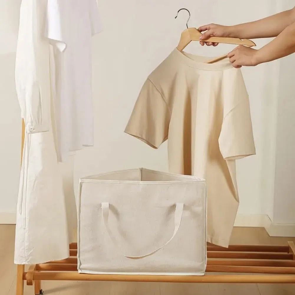 Dreieckige Kleiderbügel-Aufbewahrungstasche für Kleidung mit faltbarer Baumwoll-Leinen-Konstruktion, tragbare Griffe für einfachen Transport zwischen Wohnbereichen (Beige)