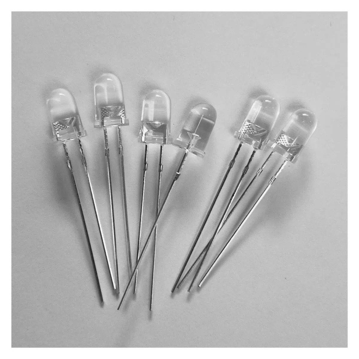 Diode 1000 Stück, 5,0 mm, 622 nm rotes Licht, ultrahelle LED, SLR5009, Helligkeit bis zu 30000 mcd