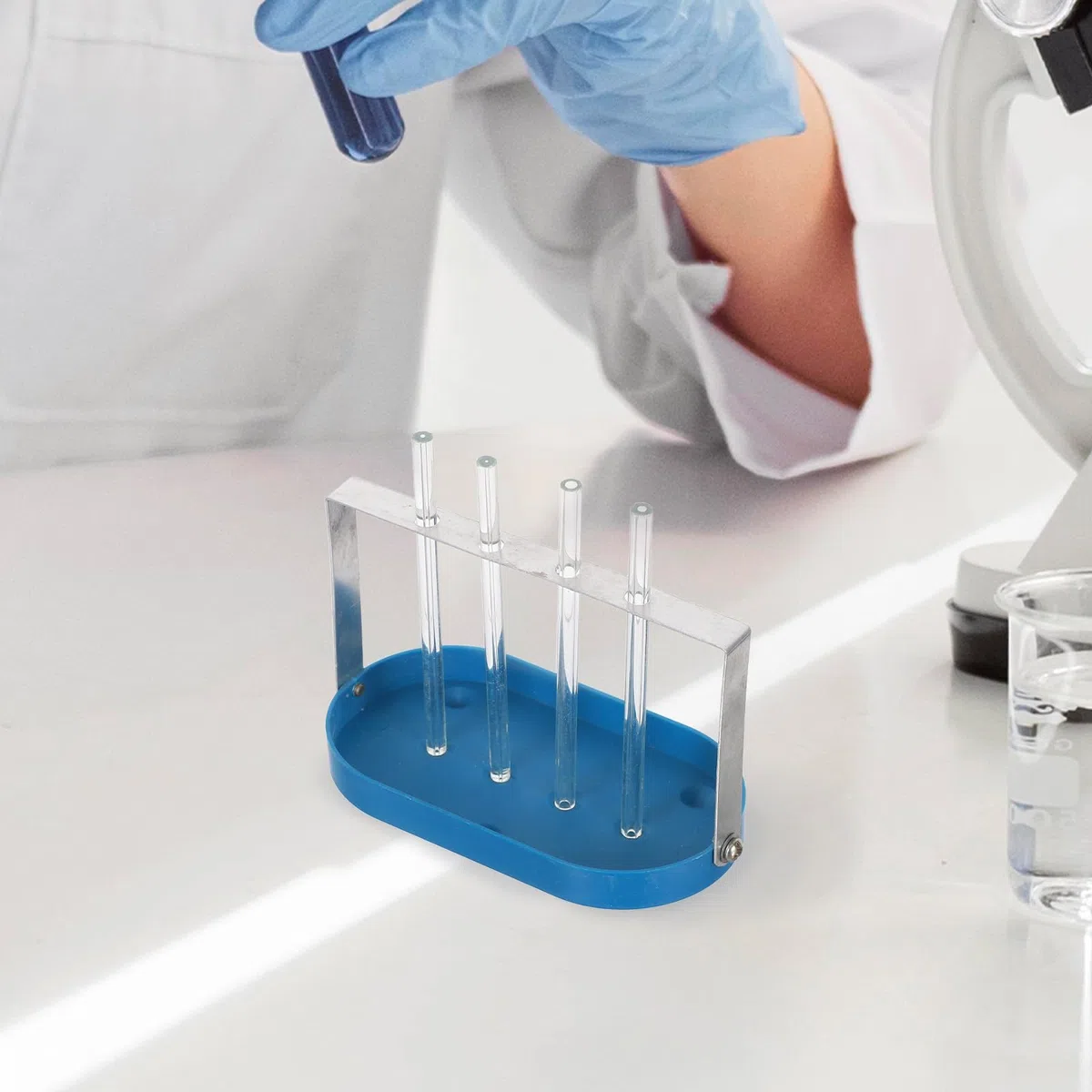 GARVALON Kapillarröhrchen Satz aus Kunststoff mit Gestell und Ablage für Verbesserte Experimentklarheit Vielseitig Kompatibel für Flüssige Stoffe im Naturwissenschaftlichen Unterricht