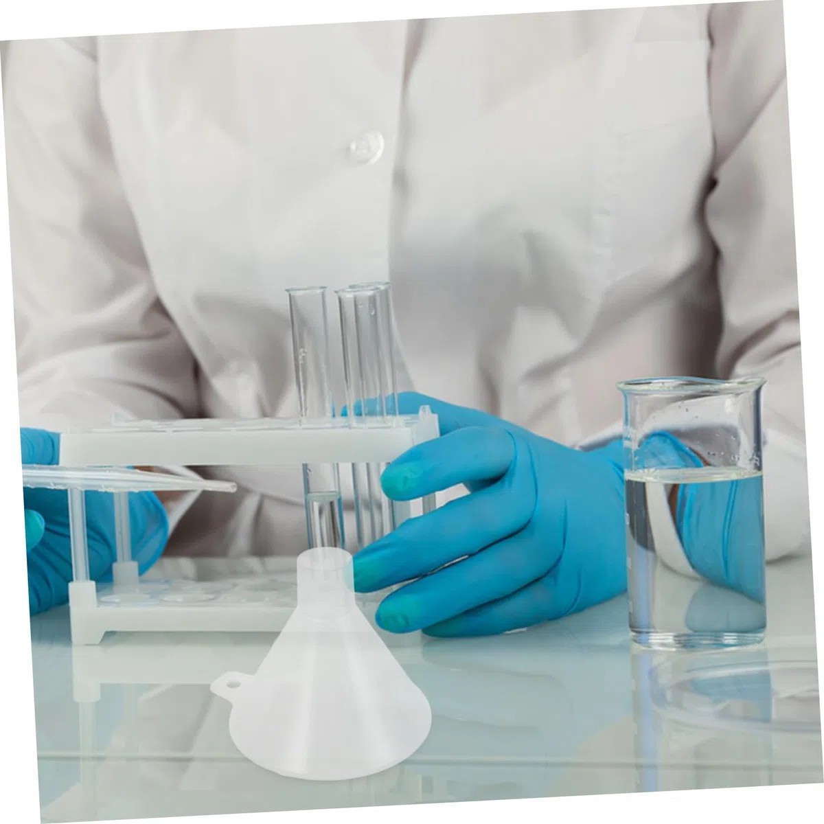 Hohopeti Plastiktrichter aus Kunststoff mit Flachem Boden Langlebig und Effizient für Große Reagenzienzugabe bei Labor und Wissenschaftsexperimenten